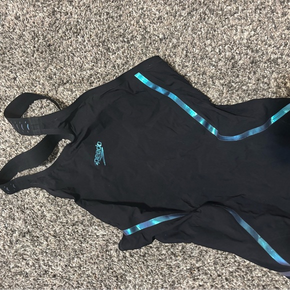 Size 20 speedo tech suit - Picture 1 of 4